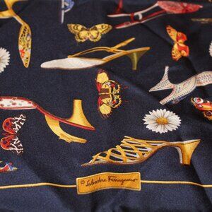 Salvatore FERRAGAMO Navy Blue Silk Scarf Shoes 👠 Butterflies 🦋 Daisies 🌼 Design